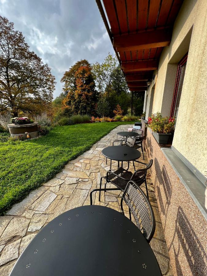 Penzion Zrzka Korenov Exterior photo
